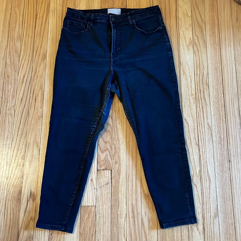 Everlane black curvy high rise skinny crop jean